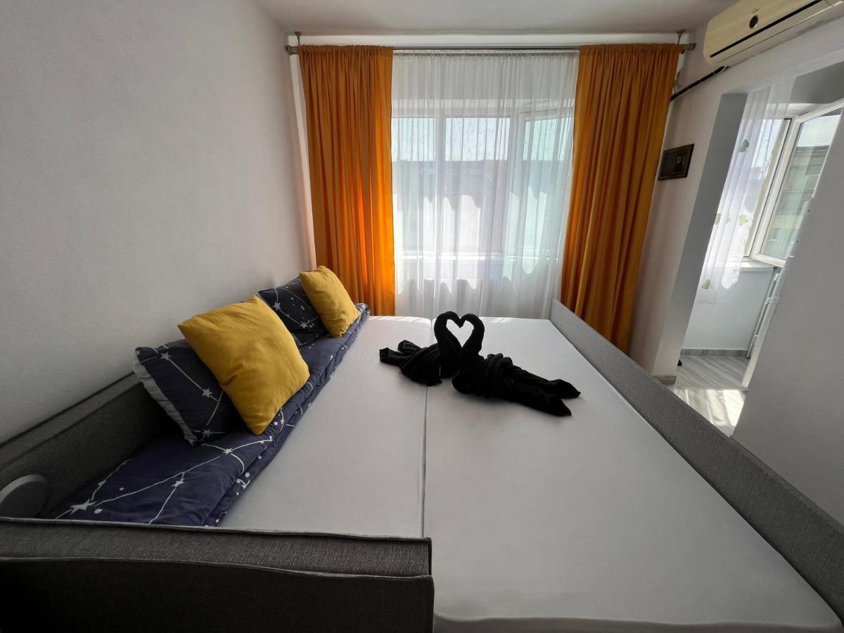 Miha modern&central apartament Arad Luaran gambar
